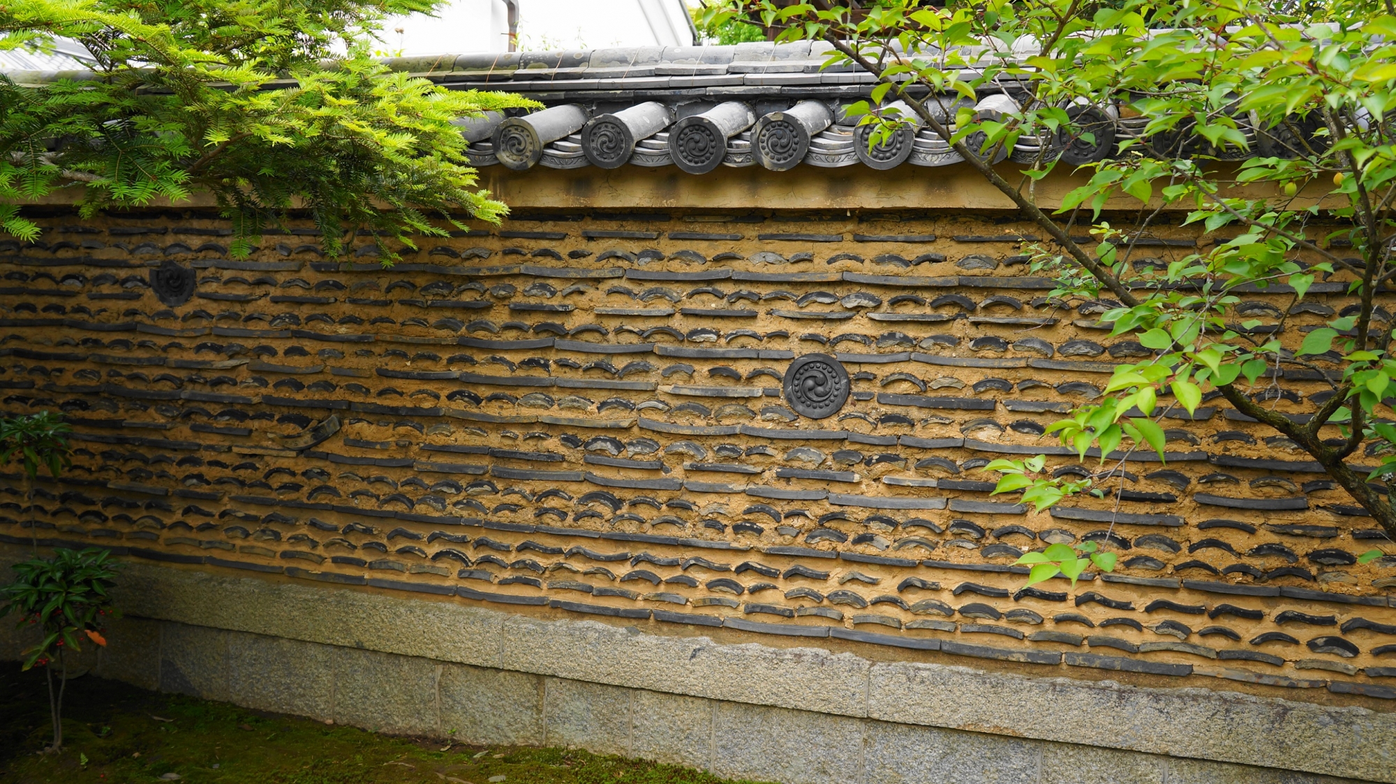 大徳寺芳春院の独特の壁