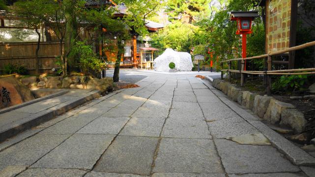  Yasui-Konpira-gu Shrine Kyoto 縁切り縁結び碑 安井金比羅宮