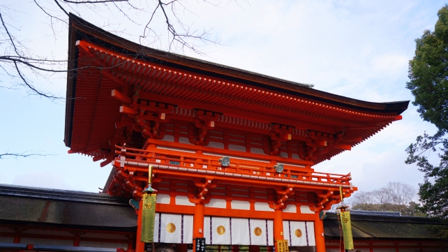 下鴨神社の立派な赤い楼門