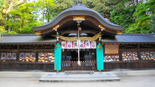 鷺森神社の厳かな本殿