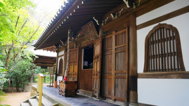 穴場のお寺の長楽寺の本堂