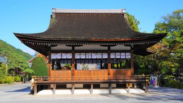 松尾大社　拝殿