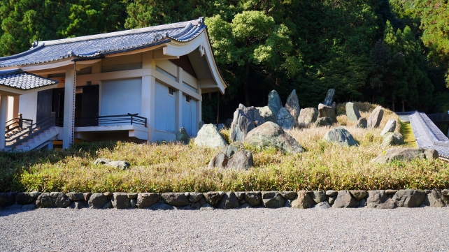 松尾大社　上古の庭と神像館
