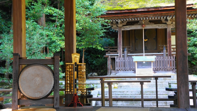 月読神社　拝殿から本殿　京都