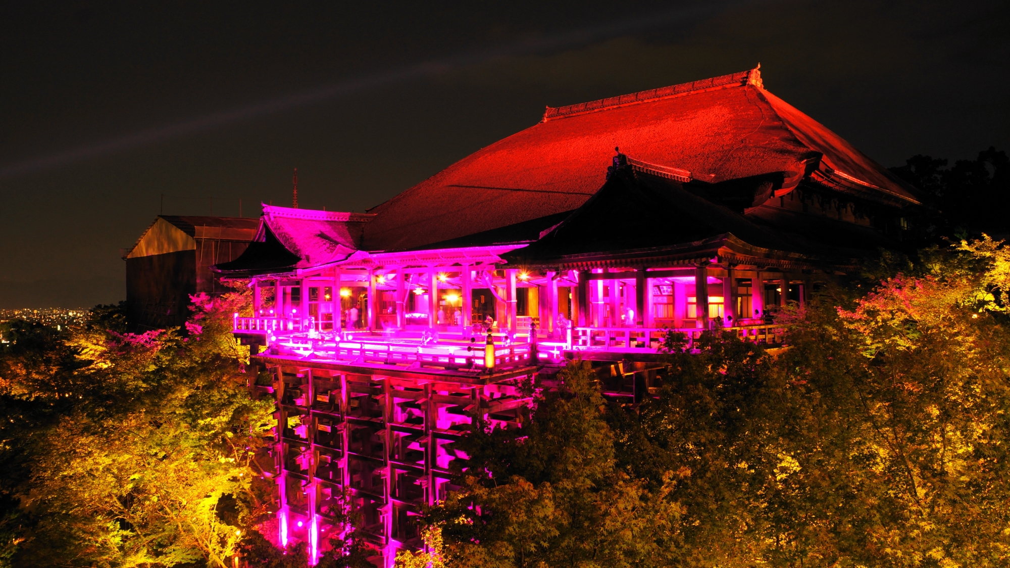 ピンクの清水寺 京都の夜を幻想的に灯す ピンクリボン活動 京都もよう Kyoto Moyou