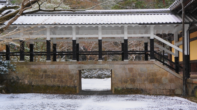 南禅寺 冬 法堂 回廊 雪景色