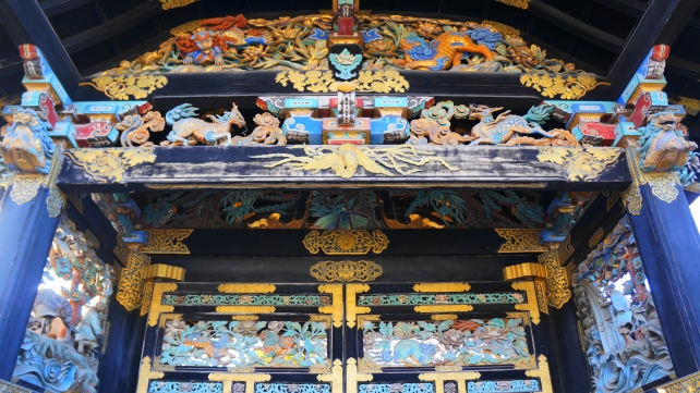 京都西本願寺の豪華絢爛な唐門