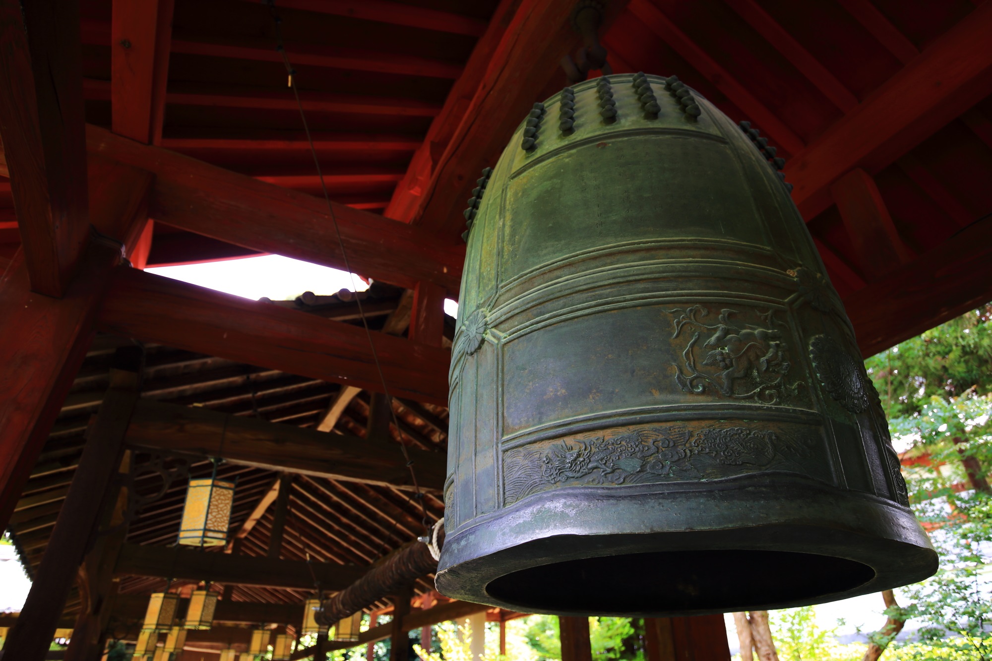 萬福寺の回廊の途中にある大きな合山鐘