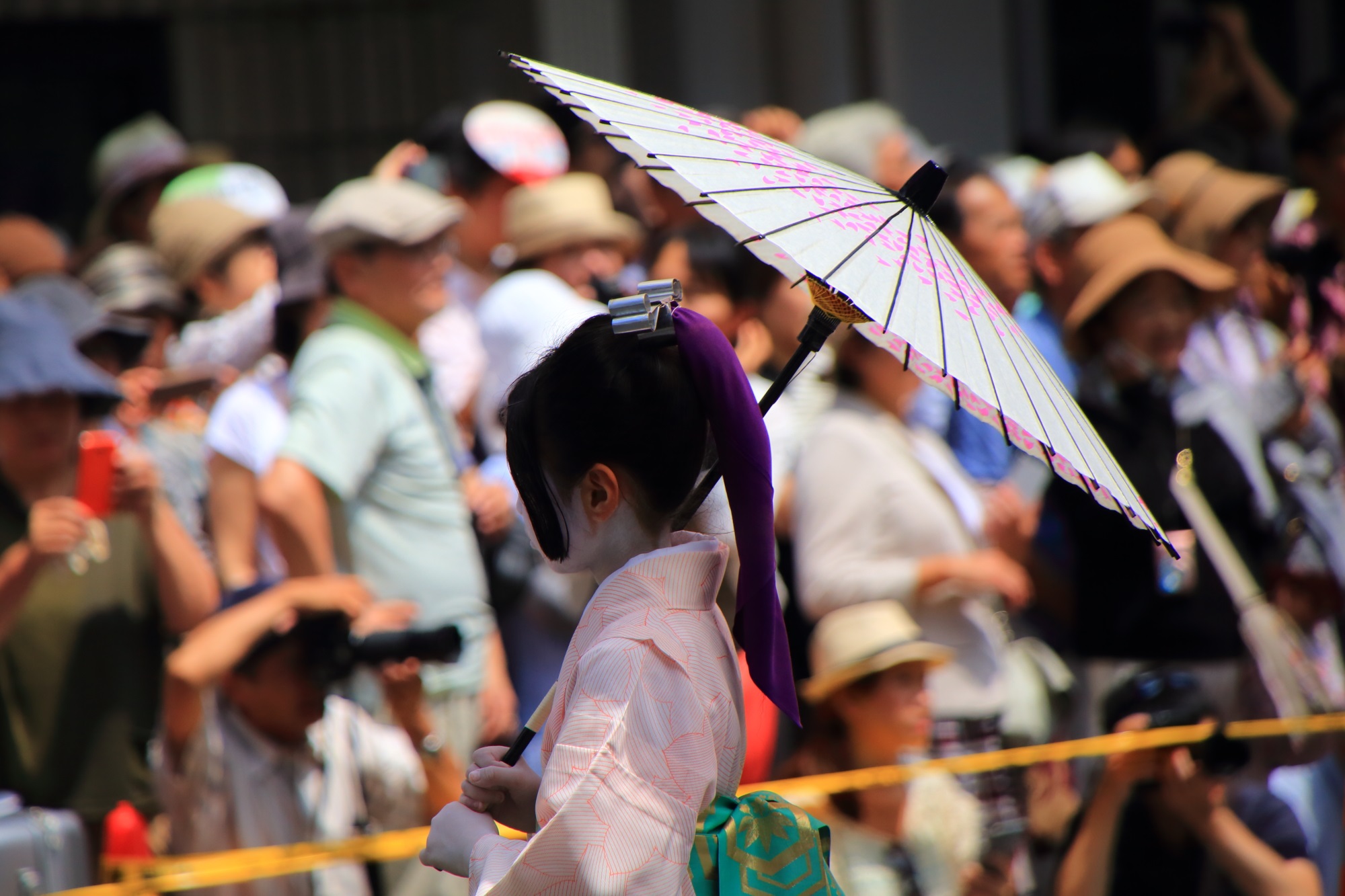 祇園祭の花傘巡行の万灯踊