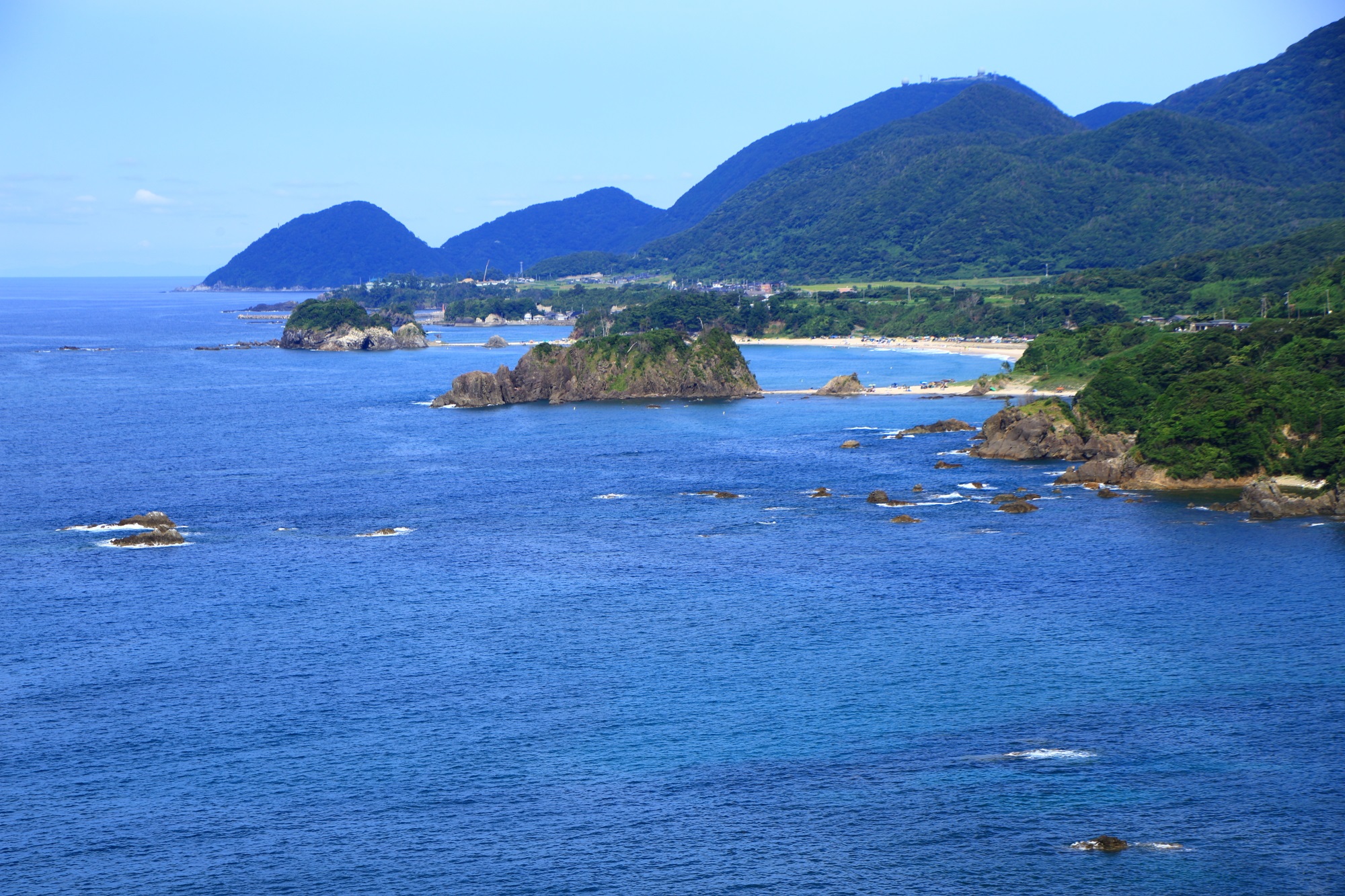 宮城県の松島に似ていることから名付けられた「丹後松島」