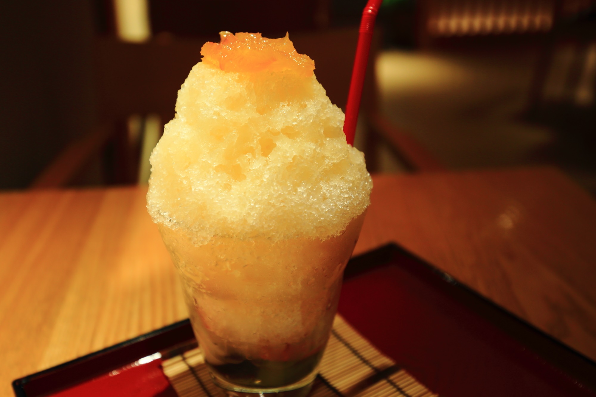 京都の人気の甘味処の祇園小石のさわやかな夏柑氷