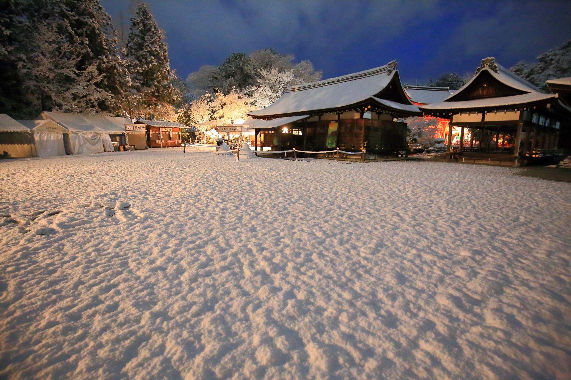 上賀茂神社の絶品の雪景色